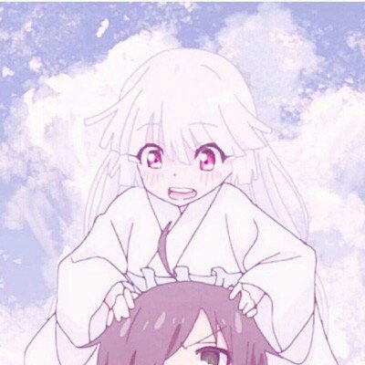 女孩不慎摔坏标本 馆长暖心安抚